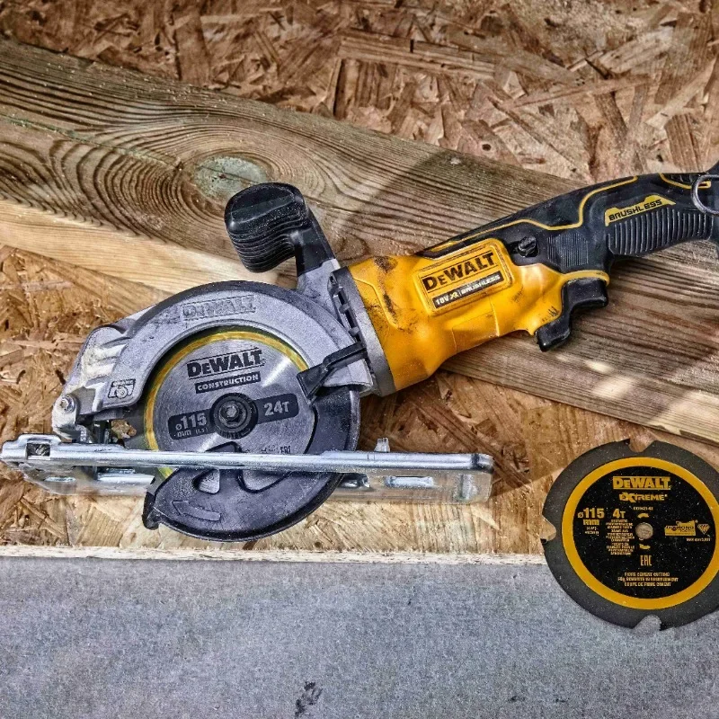 DEWALT DT20420 البناء دائرة ال - مراجعة Power Tools Construction وسعره